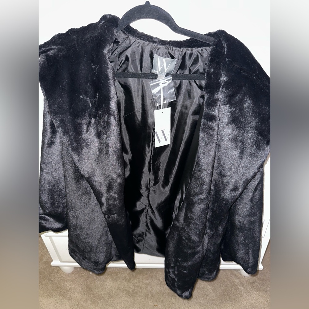Women’s faux fur black coat